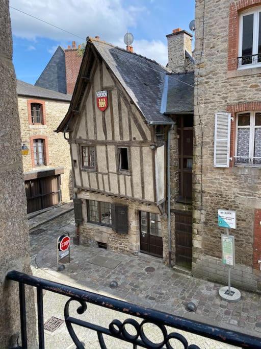 Appartement En Plein Coeur Historique De Dinan Kültér fotó