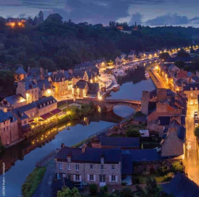 Appartement En Plein Coeur Historique De Dinan Kültér fotó